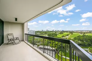 2425 Presidential Way, West Palm Beach, FL 33401 - Photo 21