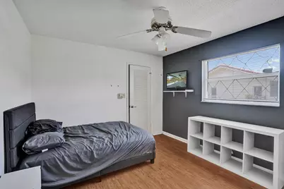 3145 NW 116th Avenue, Coral Springs, FL 33065 - Photo 17