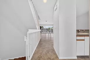 1998 NE 7th St, Deerfield Beach, FL 33441 - Photo 11