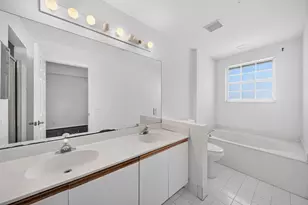 1998 NE 7th St, Deerfield Beach, FL 33441 - Photo 35