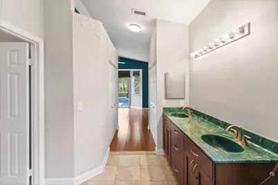 3254 NW 22nd Avenue, Oakland Park, FL 33309 - Photo 31