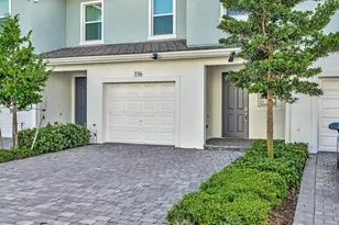 556 Sanderling Cir, Deerfield Beach, FL 33442 - Photo 3