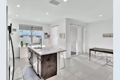556 Sanderling Circle, Deerfield Beach, FL 33442 - Photo 13