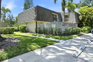 605 6th Terrace, Palm Beach Gardens, FL 33418 - Photo 1