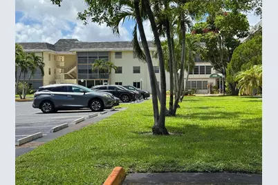 4990 E Sabal Palm Boulevard, Tamarac, FL 33319 - Photo 7