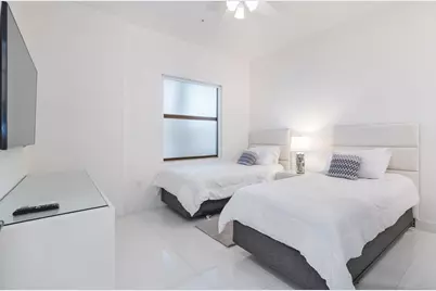 8045 NW 104th Avenue #Unit 7, Doral, FL 33178 - Photo 19