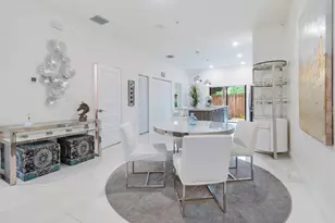 8045 NW 104th Ave, Doral, FL 33178 - Photo 5