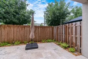 8045 NW 104th Ave, Doral, FL 33178 - Photo 23