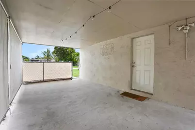 3231 Vassallo Avenue, Palm Springs, FL 33461 - Photo 15