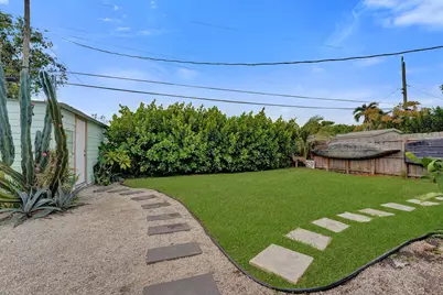 180 NW 48th Court, Oakland Park, FL 33309 - Photo 11