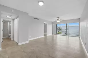 7980 N French Dr, Pembroke Pines, FL 33024 - Photo 17