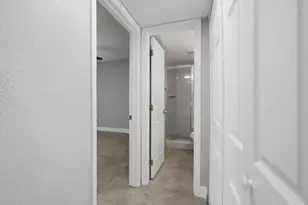 7980 N French Dr, Pembroke Pines, FL 33024 - Photo 23