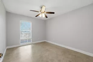 7980 N French Dr, Pembroke Pines, FL 33024 - Photo 25