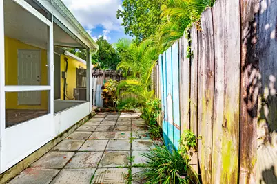 2501 Taylor Street #C, Hollywood, FL 33020 - Photo 21