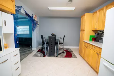 4386 Bamboo Drive, Palm Beach Gardens, FL 33410 - Photo 7