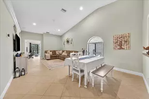 10003 NW 83rd St, Tamarac, FL 33321 - Photo 9