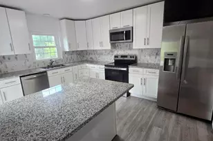 8305 Hogan Rd, Jacksonville, FL 32216 - Photo 7