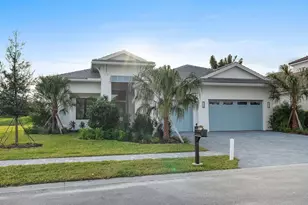 110 SE Via Verona, Port Saint Lucie, FL 34984 - Photo 1