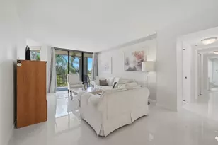 7400 Radice Ct, Lauderhill, FL 33319 - Photo 9