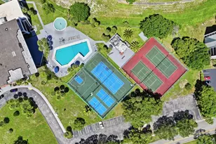 7400 Radice Ct, Lauderhill, FL 33319 - Photo 69