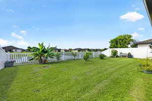 5521 Fantasy Dr, Fort Pierce, FL 34947 - Photo 35