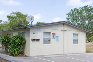 907 5th St, West Palm Beach, FL 33401 - Photo 1