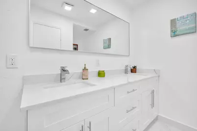 4872 NW 6th Court, Plantation, FL 33317 - Photo 17