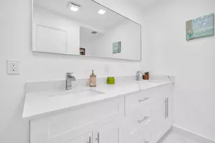 4872 NW 6th Ct, Plantation, FL 33317 - Photo 17