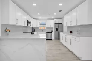 4872 NW 6th Ct, Plantation, FL 33317 - Photo 11