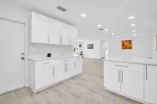 4872 NW 6th Ct, Plantation, FL 33317 - Photo 13