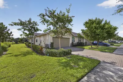 1332 Haywagon Trail, Loxahatchee, FL 33470 - Photo 31