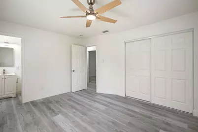 911 SE Dolphin Drive, Stuart, FL 34996 - Photo 21