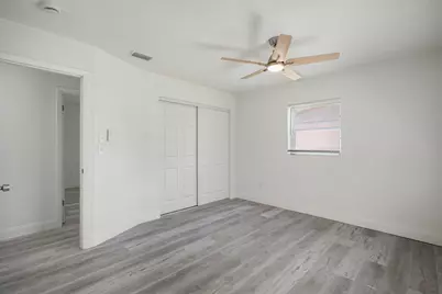 911 SE Dolphin Drive, Stuart, FL 34996 - Photo 19