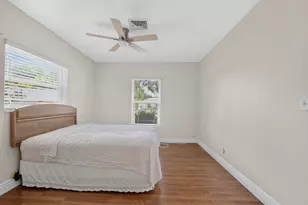 1011 SW 7th St, Boca Raton, FL 33486 - Photo 11
