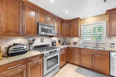 601 NW 22nd Court, Wilton Manors, FL 33311 - Photo 17