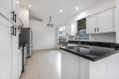 23390 Torre Circle, Boca Raton, FL 33433 - Photo 17