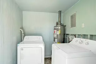 230 NE 45th St, Oakland Park, FL 33334 - Photo 17