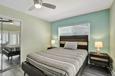 230 NE 45th Street, Oakland Park, FL 33334 - Photo 13