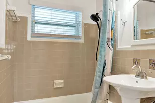 230 NE 45th St, Oakland Park, FL 33334 - Photo 11