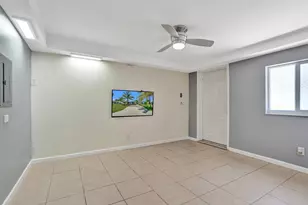 230 NE 45th St, Oakland Park, FL 33334 - Photo 21