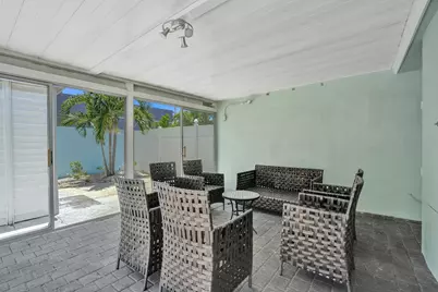 230 NE 45th Street, Oakland Park, FL 33334 - Photo 15