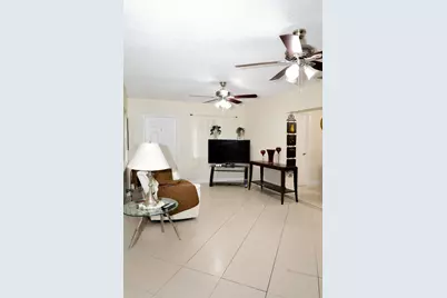 3335 10th Avenue N, Palm Springs, FL 33461 - Photo 9