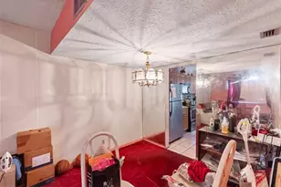 5655 Blueberry Ct, Lauderhill, FL 33313 - Photo 17