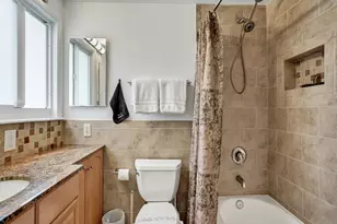 125 NE 21st Ct, Wilton Manors, FL 33305 - Photo 13