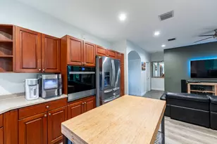 1639 Passion Vine Cir, Weston, FL 33326 - Photo 17