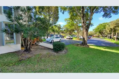 3800 Oaks Clubhouse Drive #112, Pompano Beach, FL 33069 - Photo 27
