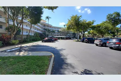3800 Oaks Clubhouse Drive #112, Pompano Beach, FL 33069 - Photo 31
