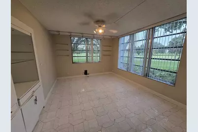 3800 Oaks Clubhouse Drive #112, Pompano Beach, FL 33069 - Photo 13
