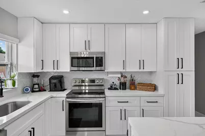 8131 NW 44th Court, Lauderhill, FL 33351 - Photo 19