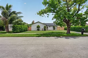 8131 NW 44th Ct, Lauderhill, FL 33351 - Photo 51